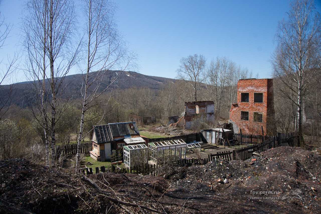 Старая губаха город. Город призрак Губаха. Посёлок-призрак верхняя Губаха. Старая Губаха город призрак. Верхняя Губаха город призрак.