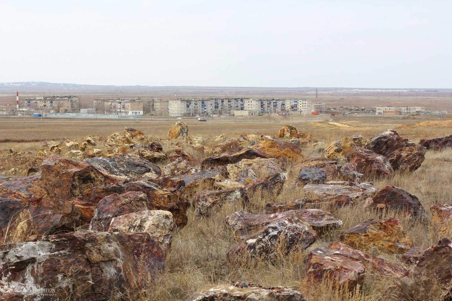 Яшма орск. Орская яшма гора полковник. Гора полковник Орск. Яшма гора полковник город Орск. Гора полковник Оренбургская область.