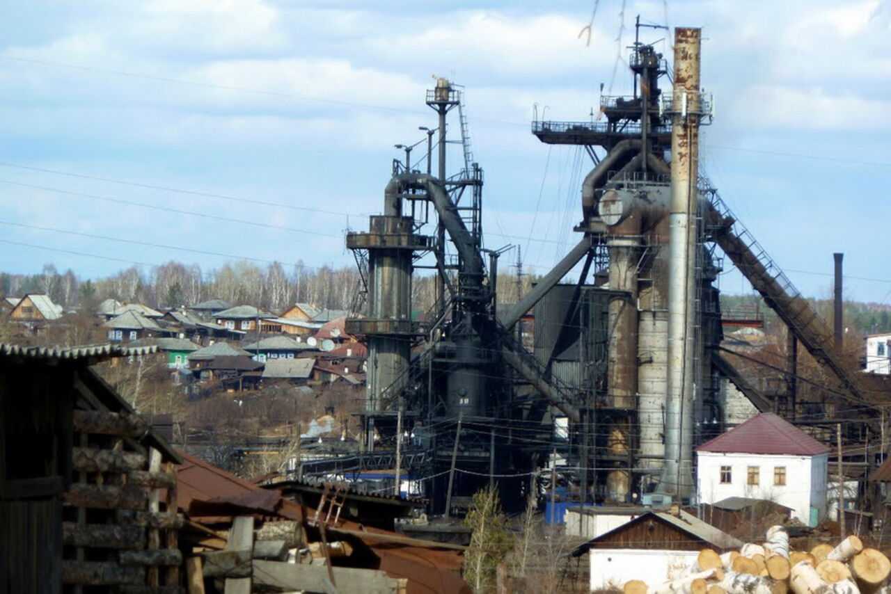 Предприятия прошлого. Металлургический завод верхняя Синячиха. Алапаевский металлургический завод Алапаевск. Металлургического завода в верхней Синячихе.. Алапаевский завод 1704.