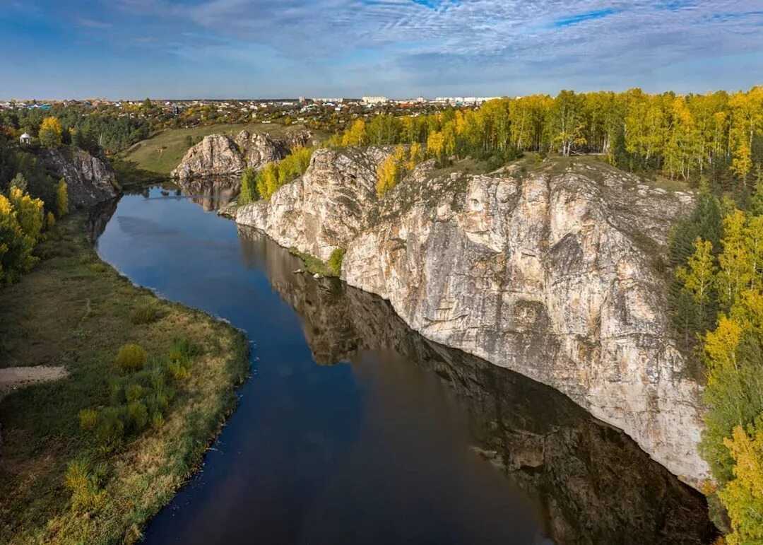 Скала каменные ворота Свердловская область