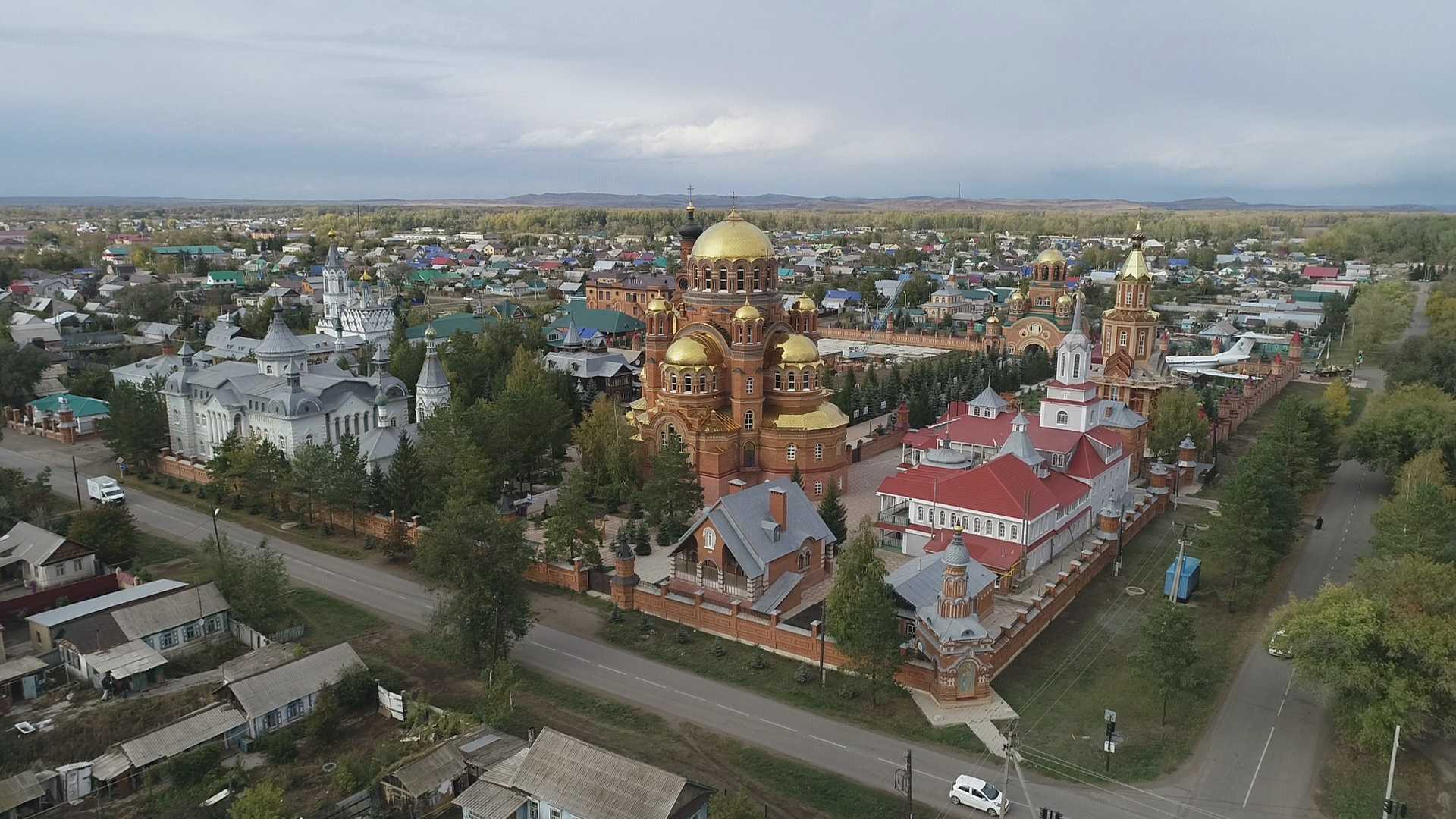 Поселок Саракташ Церковь