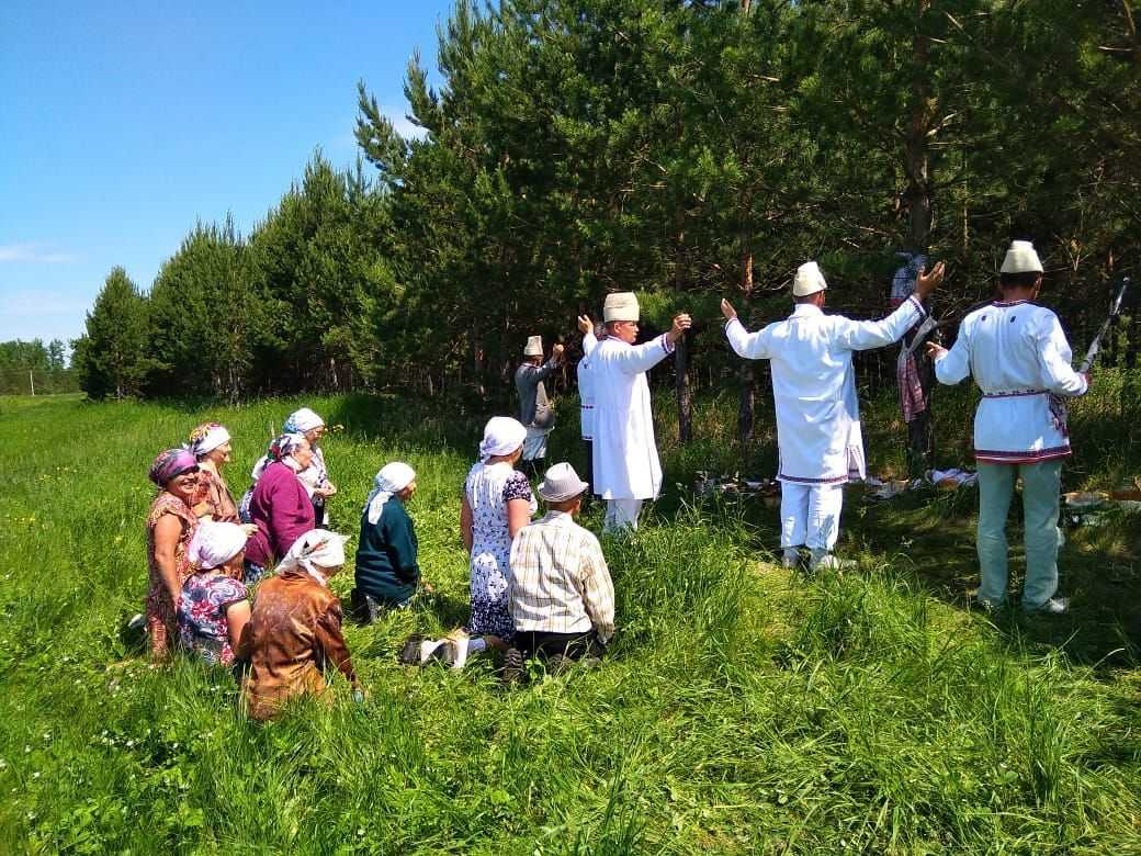 Народного места. Агавайрем праздник марийцев. Агапайрем (праздник пашни). Чумбылат кумалтыш. Моление марийцев Шоруньжа.