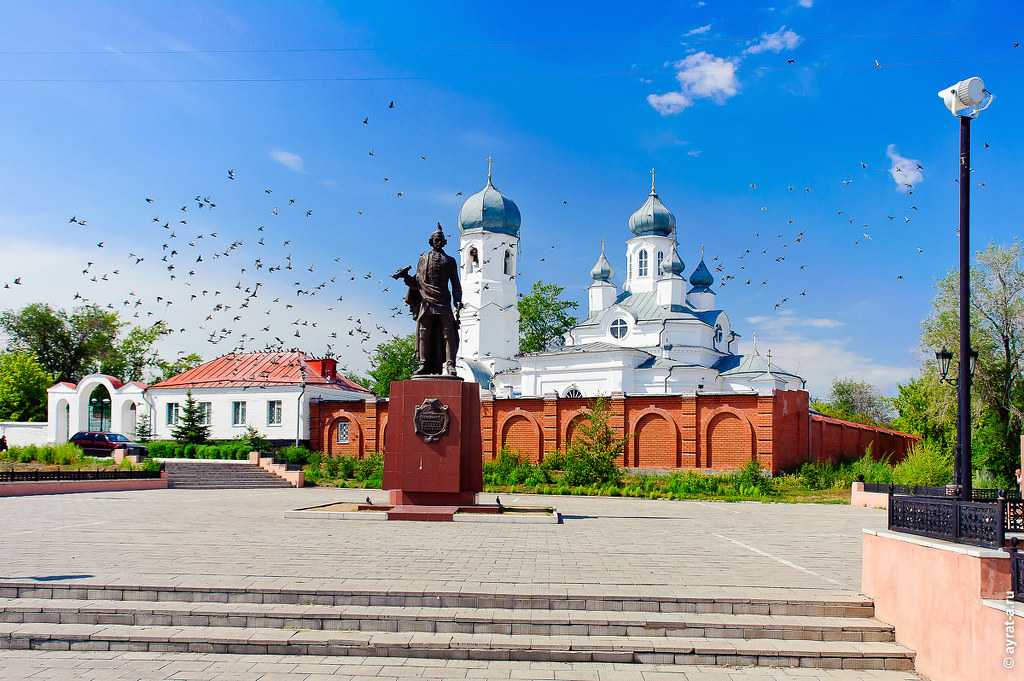 Город троицк область. Храм Дмитрия Солунского Троицк. Храм Дмитрия Солунского Троицк Челябинская область. Троицк Челябинская область Дмитриевская Церковь. Церковь Святого Дмитрия Солунского Троицк.