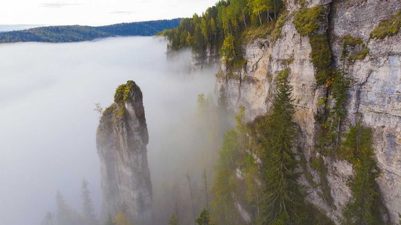 Рассвет на реке Чусовой