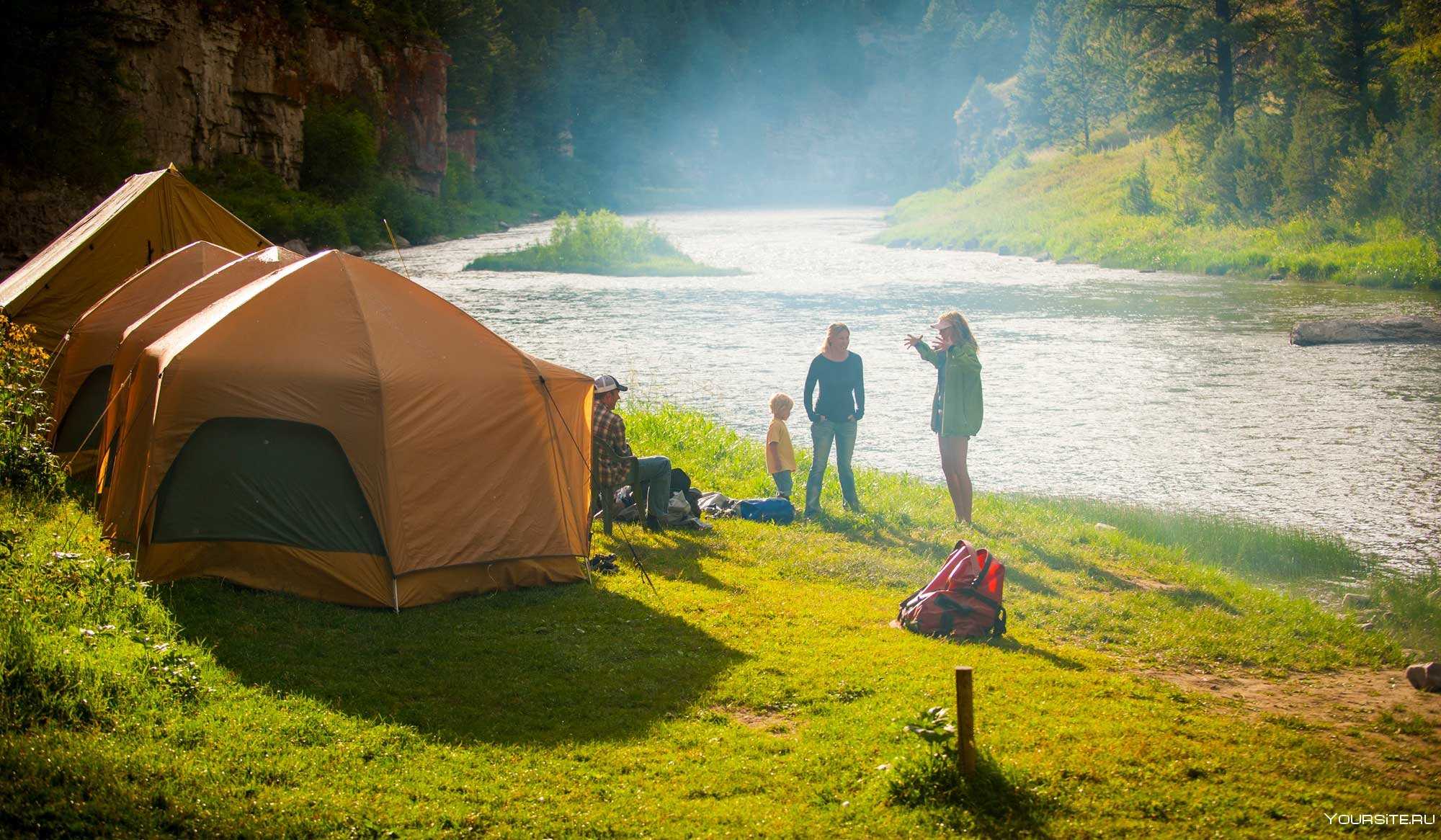 Русское в палатке на природе. Footpath Outdoor Pursuits палатка. Палаточный лагерь Camp 2050. Палаточный кемпинг Висимские Поляны. Место для отдыха на природе.